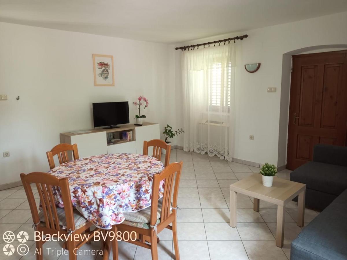 Apartments Vodaric Loznati Cres Exterior photo
